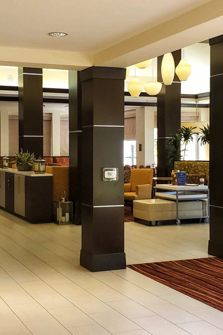 The lobby of the Hilton hotel where the CEC in-person seminar is held.