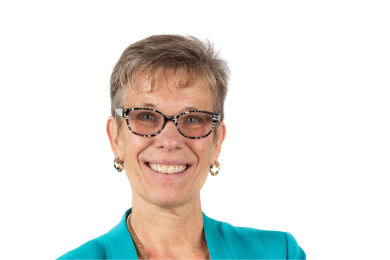 Profile photo of Dr Laura Janusik